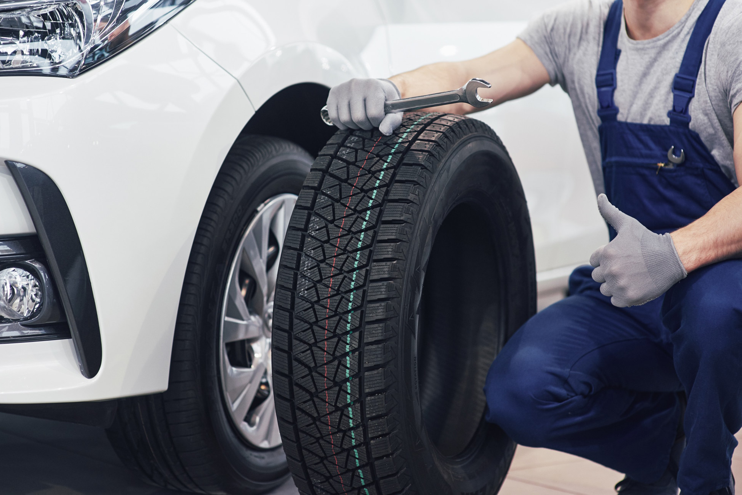 https://autoservice-on.de/wp-content/uploads/2023/04/Reifenservice.png